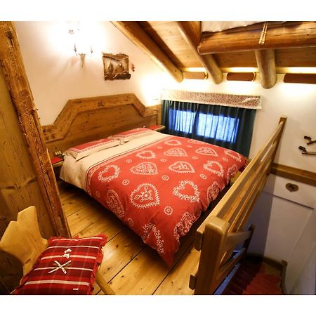 Cristallo & Faloria Suite Apartments Cortina dʼAmpezzo Exteriör bild