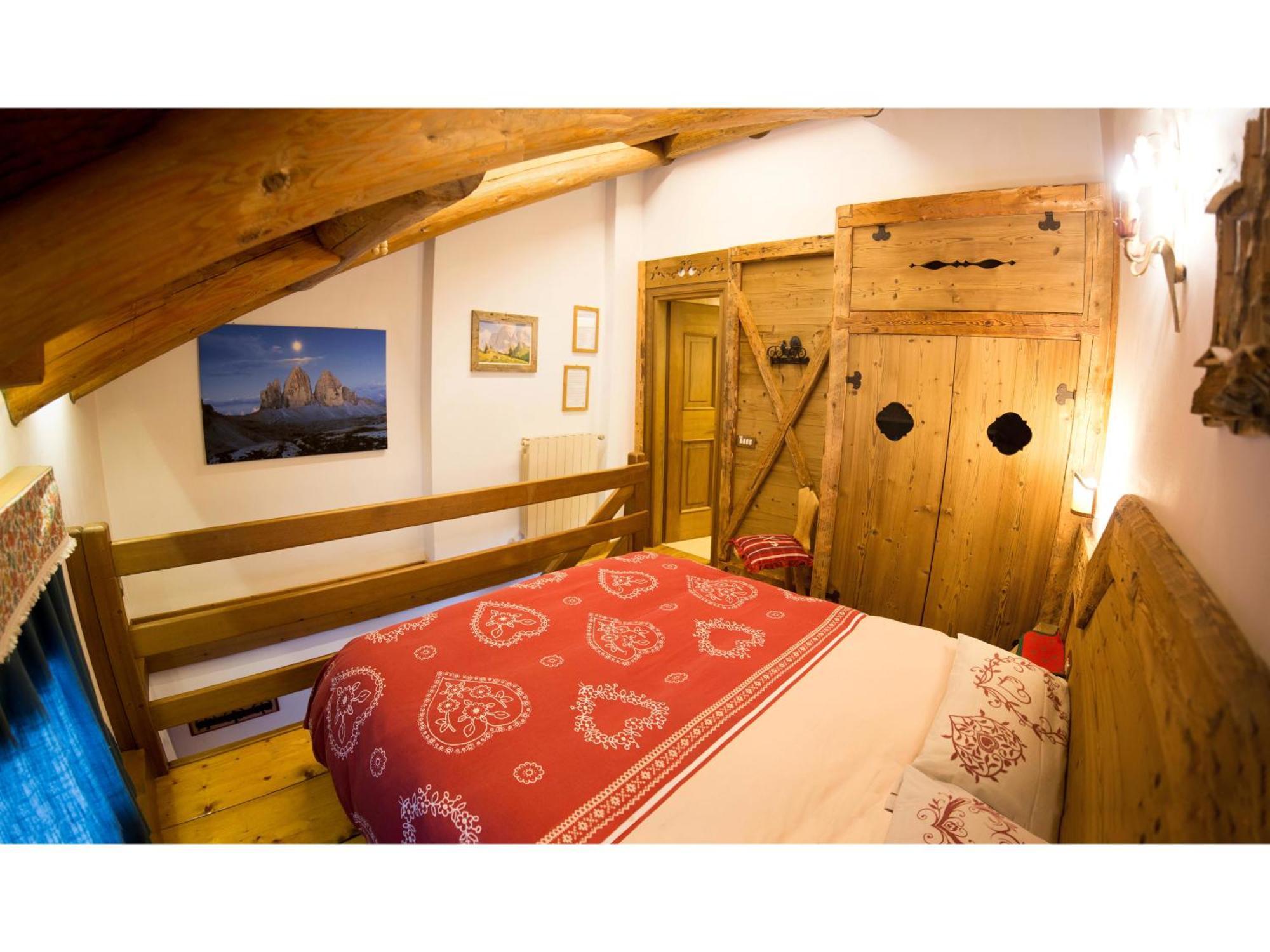 Cristallo & Faloria Suite Apartments Cortina dʼAmpezzo Exteriör bild